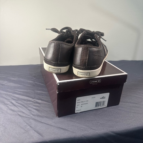 Coach shoe - Picture 2 of 3